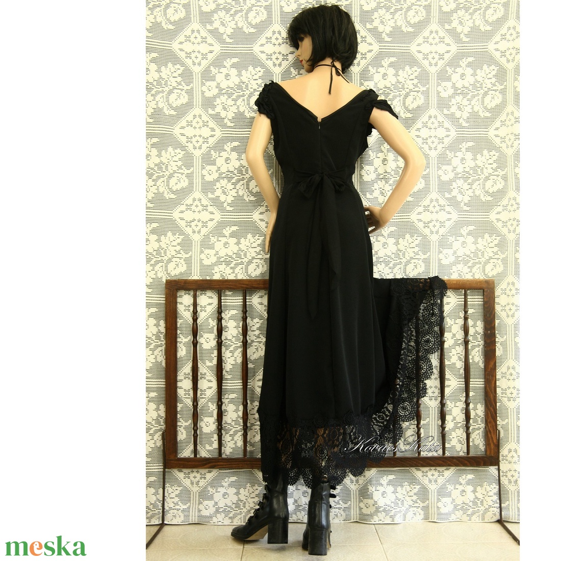 DANILA - goth design csipkés nehéz-selyem ruha - ruha & divat - női ruha - alkalmi ruha & estélyi ruha - Meska.hu DANILA - goth design csipkés nehéz-selyem ruha - ruha & divat - női ruha - alkalmi ruha & estélyi ruha - Meska.hu