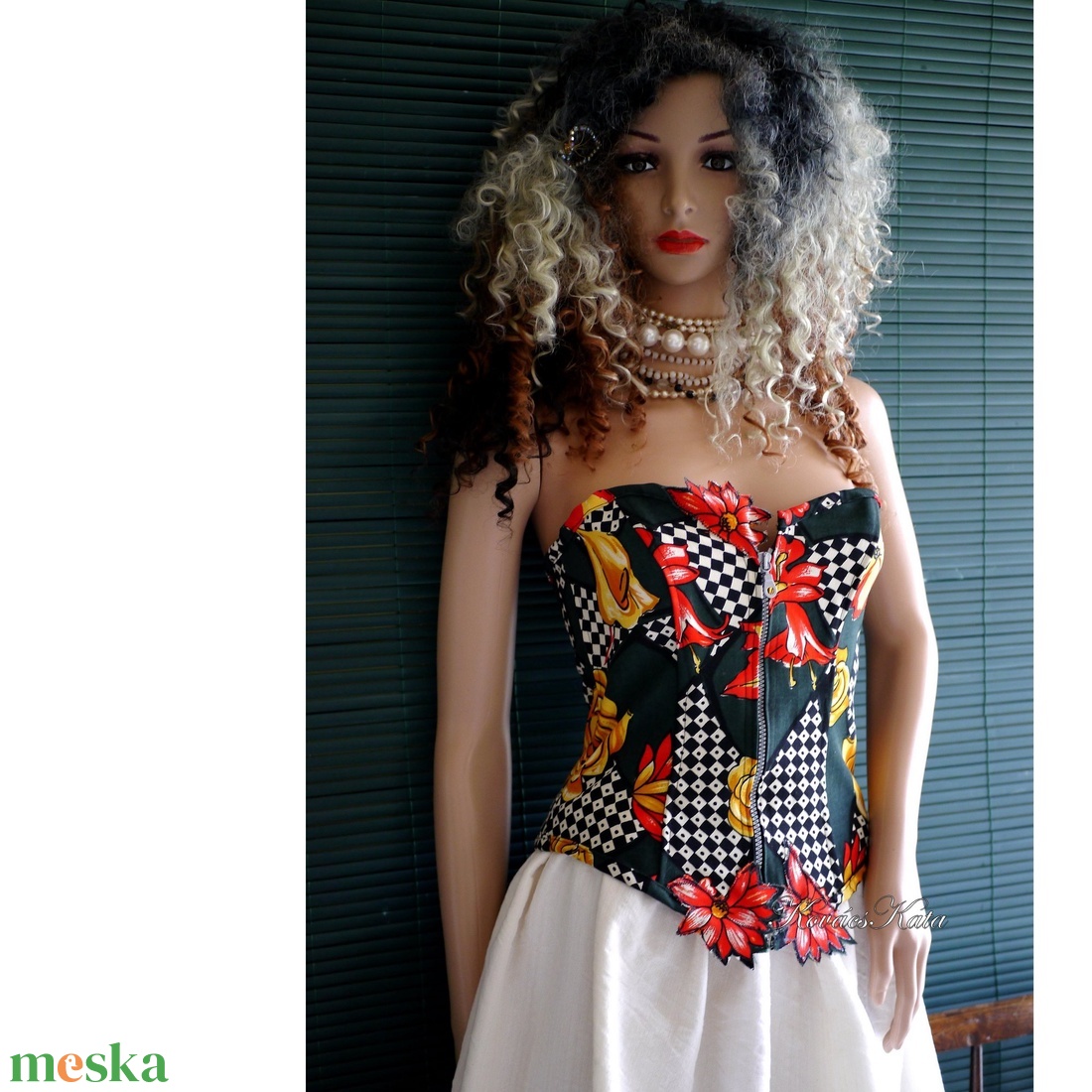 VERSACE-MINTÁS MÍDER - bohém design fűző - ruha & divat - női ruha - alkalmi ruha & estélyi ruha - Meska.hu VERSACE-MINTÁS MÍDER - bohém design fűző - ruha & divat - női ruha - alkalmi ruha & estélyi ruha - Meska.hu