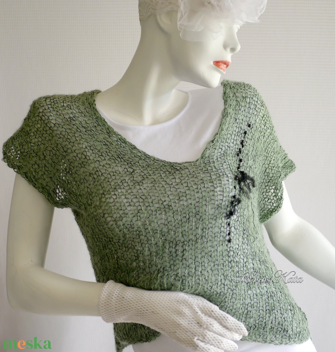 PILLE-PUCSI / ZSÁLYA - exkluzív mohair pulóver - kézzel kötött - ruha & divat - női ruha - pulóver - Meska.hu PILLE-PUCSI / ZSÁLYA - exkluzív mohair pulóver - kézzel kötött - ruha & divat - női ruha - pulóver - Meska.hu