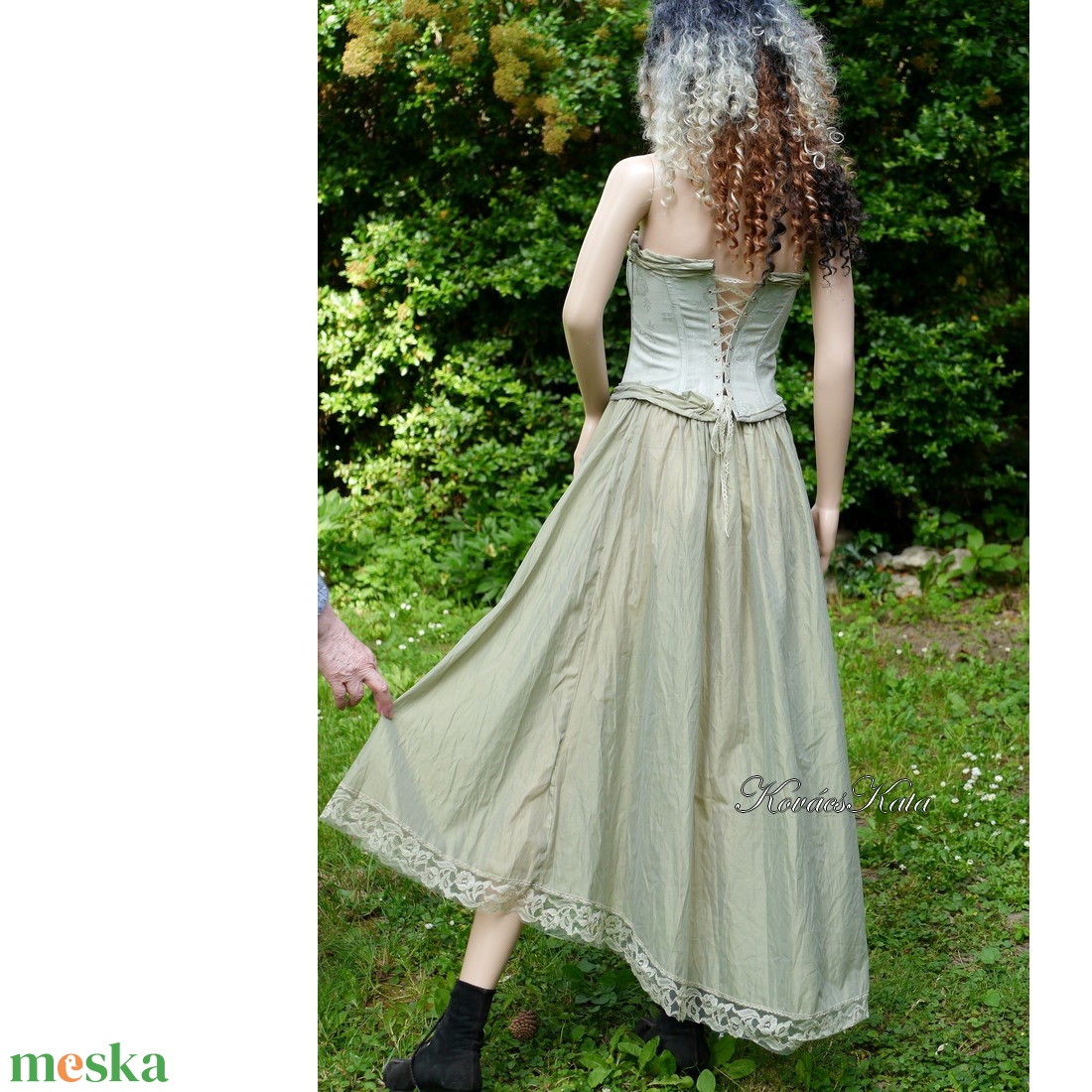 POLINA - artsy kétrészes alkalmi ruha: damaszt míder és organza szoknya / jade - ruha & divat - női ruha - alkalmi ruha & estélyi ruha - Meska.hu POLINA - artsy kétrészes alkalmi ruha: damaszt míder és organza szoknya / jade - ruha & divat - női ruha - alkalmi ruha & estélyi ruha - Meska.hu