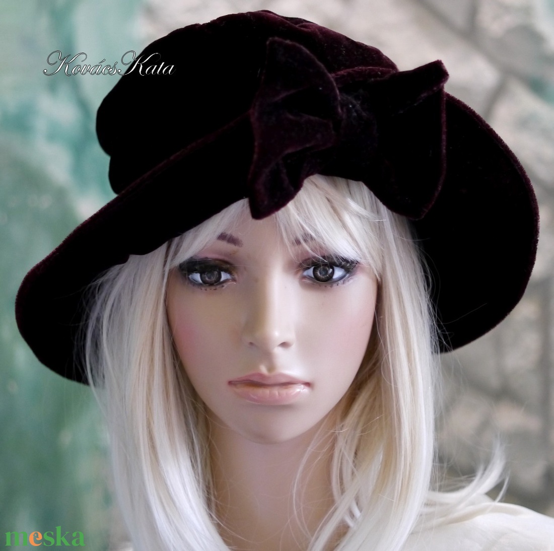 SUZY - vintage könnyű bársony kalapka masnival - ruha & divat - sál, sapka, kendő - kalap - Meska.hu SUZY - vintage könnyű bársony kalapka masnival - ruha & divat - sál, sapka, kendő - kalap - Meska.hu