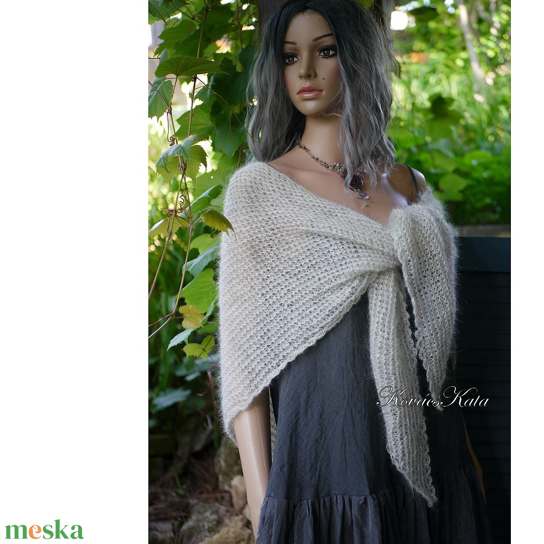 HABKENDŐ - exkluzív kézzel kötött silk mohair vállkendő / gyöngy-szürke - ruha & divat - sál, sapka, kendő - vállkendő - Meska.hu HABKENDŐ - exkluzív kézzel kötött silk mohair vállkendő / gyöngy-szürke - ruha & divat - sál, sapka, kendő - vállkendő - Meska.hu