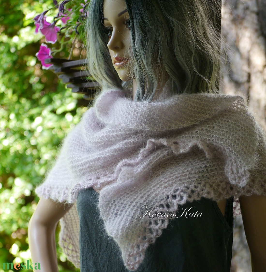 HABKENDŐ / púder - exkluzív kézzel kötött silk mohair vállkendő - ruha & divat - sál, sapka, kendő - vállkendő - Meska.hu HABKENDŐ / púder - exkluzív kézzel kötött silk mohair vállkendő - ruha & divat - sál, sapka, kendő - vállkendő - Meska.hu