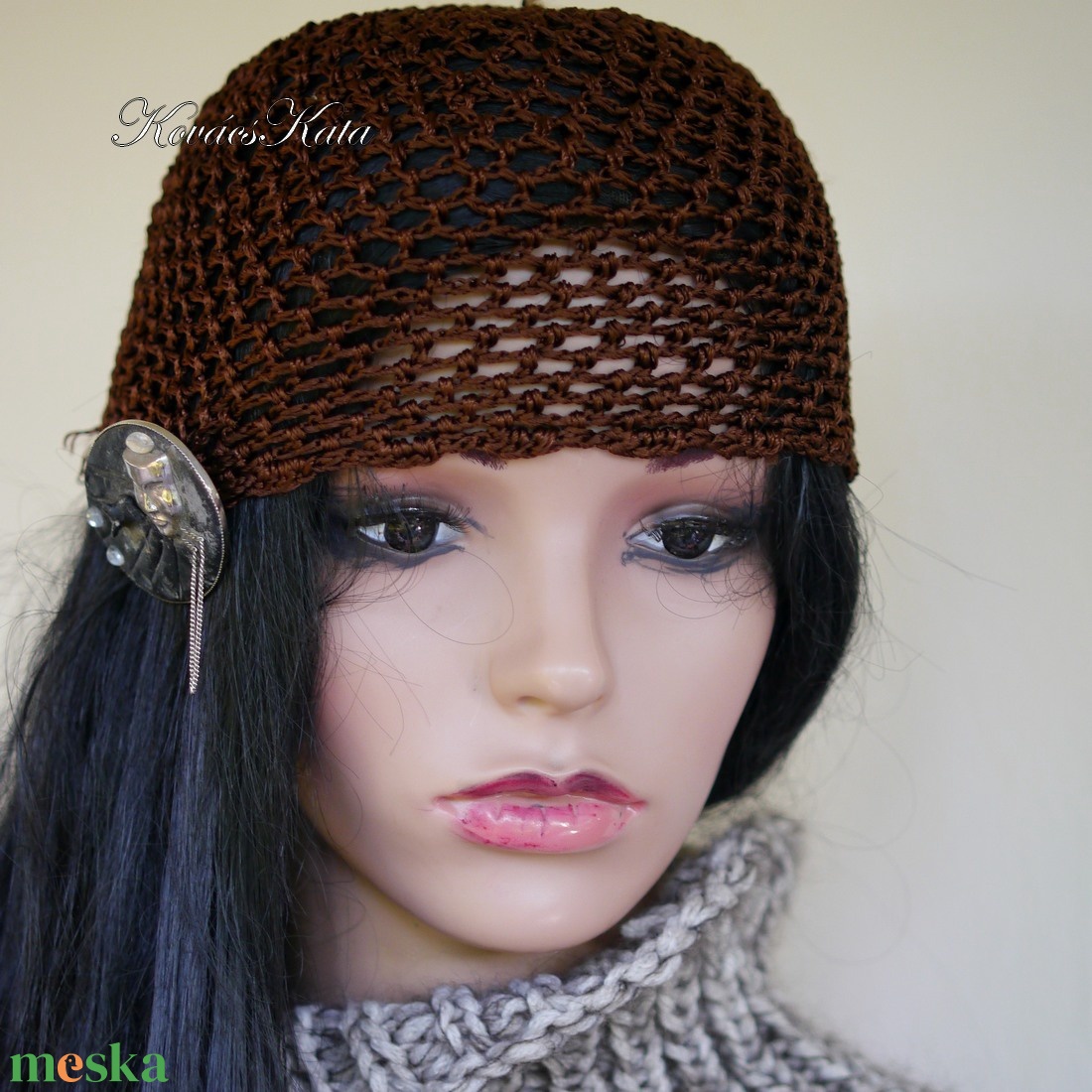 MÁTRA-SAPI - horgolt selyem flapper sapka / barna - ruha & divat - sál, sapka, kendő - sapka - Meska.hu MÁTRA-SAPI - horgolt selyem flapper sapka / barna - ruha & divat - sál, sapka, kendő - sapka - Meska.hu
