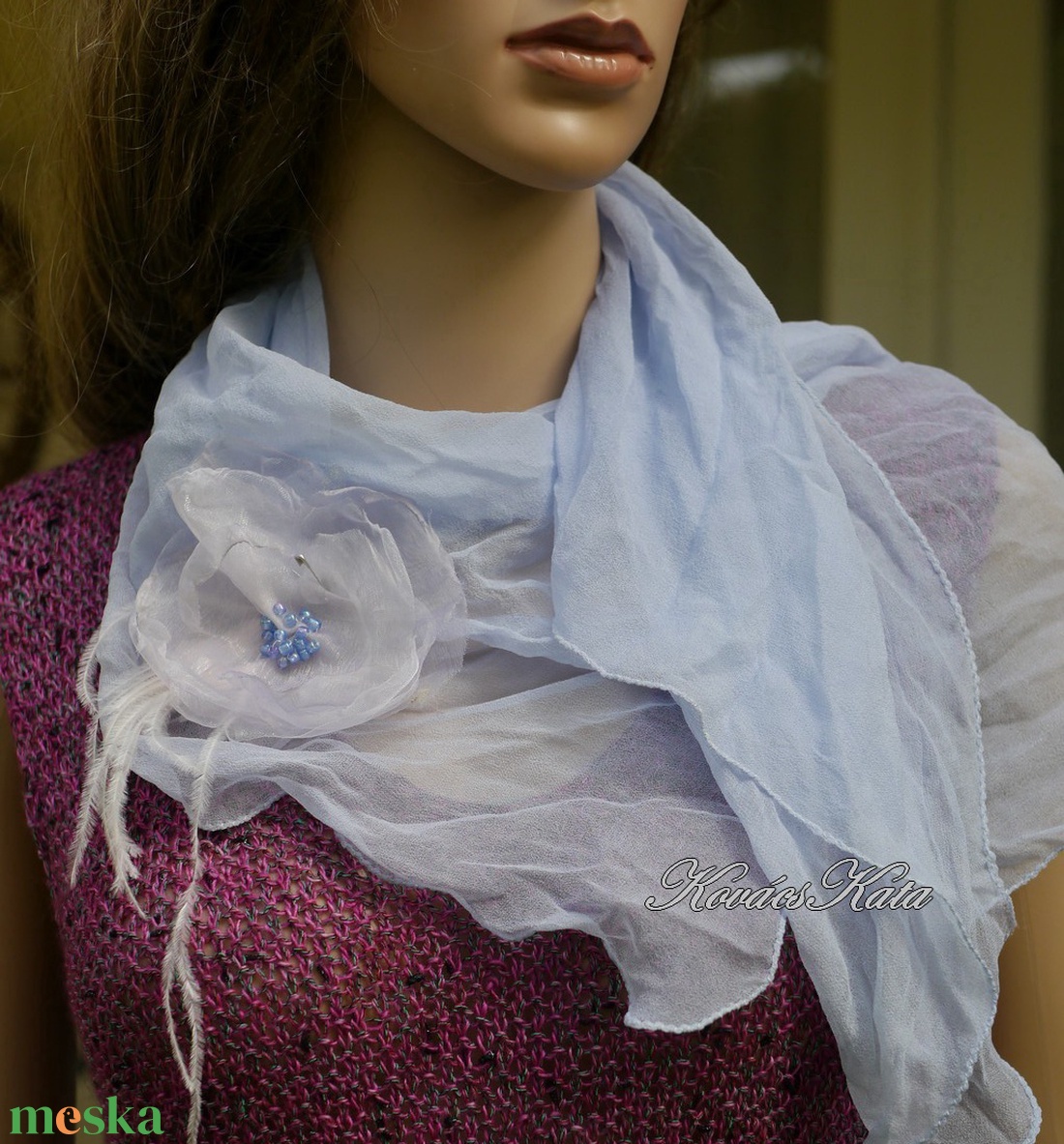 CHIFFON KENDŐ ORGANZA RÓZSÁVAL - exkluzív kézzel festett hernyóselyem muszlin kendő / jégkék - ruha & divat - sál, sapka, kendő - kendő - Meska.hu CHIFFON KENDŐ ORGANZA RÓZSÁVAL - exkluzív kézzel festett hernyóselyem muszlin kendő / jégkék - ruha & divat - sál, sapka, kendő - kendő - Meska.hu