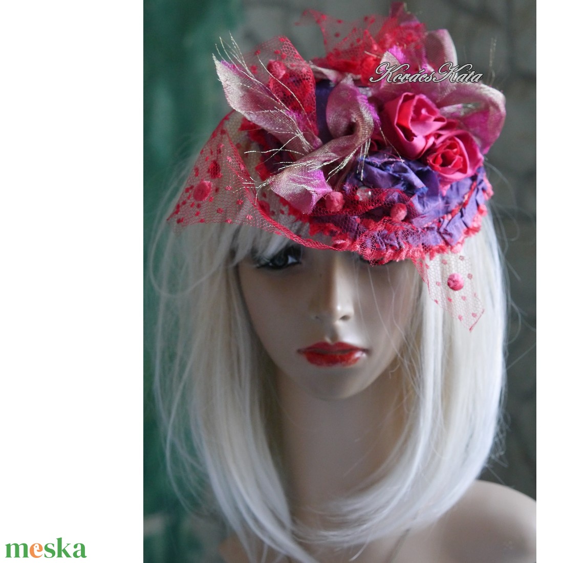 FASCINATOR / barokk  - exkluzív PIN-UP design kalapka, fejdísz - ruha & divat - hajdísz & hajcsat - hajdísz - Meska.hu  FASCINATOR / barokk  - exkluzív PIN-UP design kalapka, fejdísz - ruha & divat - hajdísz & hajcsat - hajdísz - Meska.hu