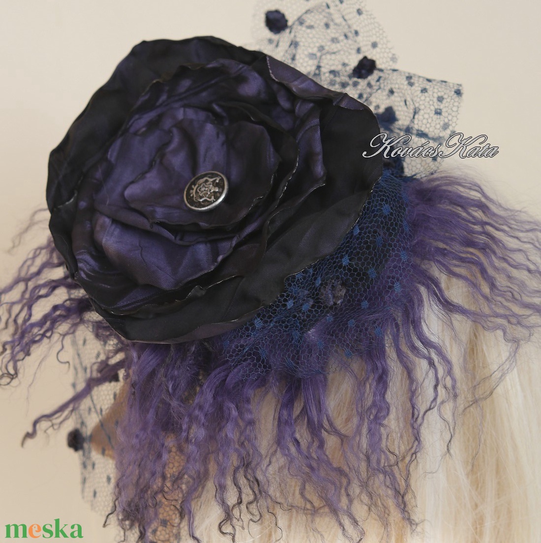 FASCINATOR / sötétlila  - PIN-UP alkalmi kalapka, fejdísz - ruha & divat - hajdísz & hajcsat - hajdísz - Meska.hu  FASCINATOR / sötétlila  - PIN-UP alkalmi kalapka, fejdísz - ruha & divat - hajdísz & hajcsat - hajdísz - Meska.hu