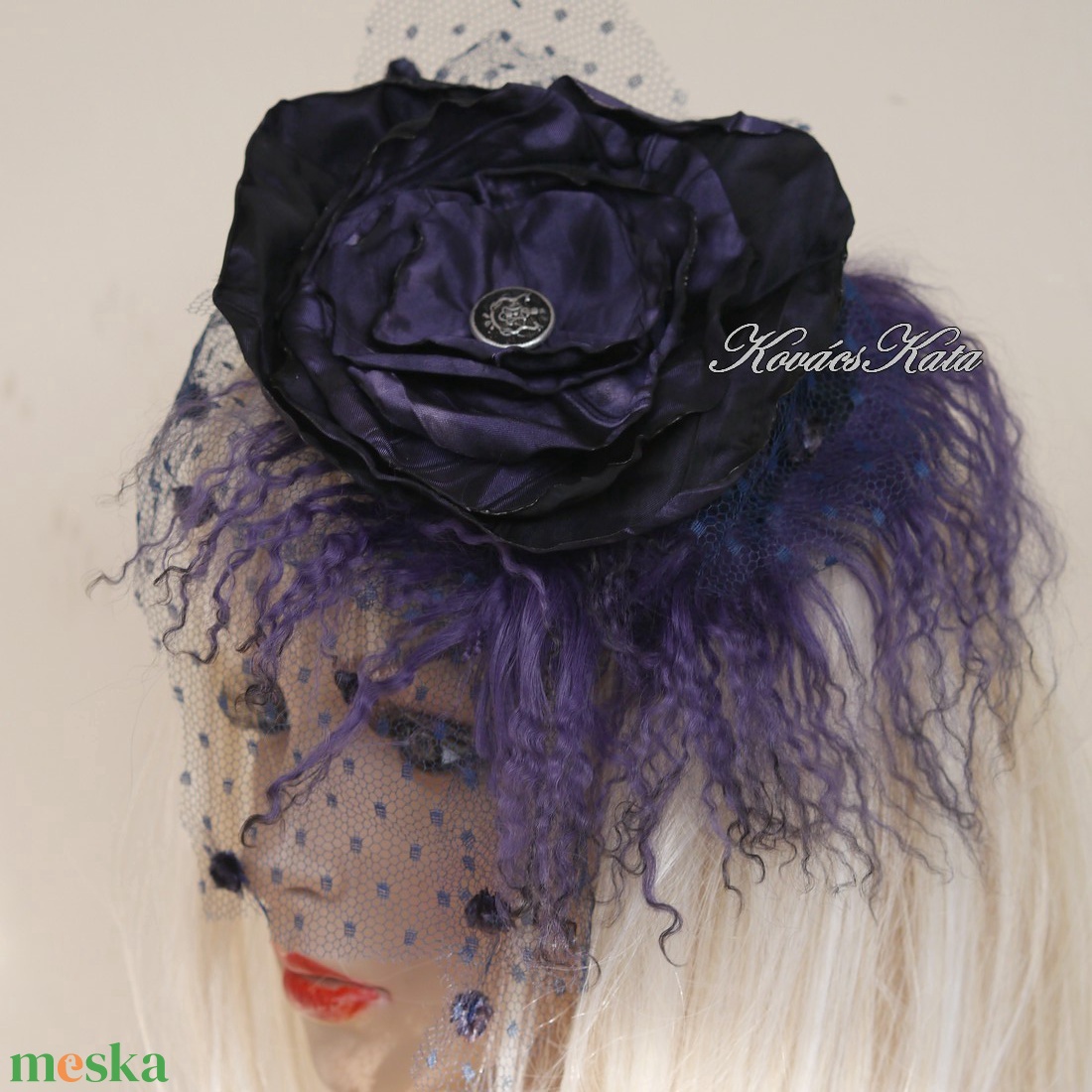 FASCINATOR / sötétlila  - PIN-UP alkalmi kalapka, fejdísz - ruha & divat - hajdísz & hajcsat - hajdísz - Meska.hu  FASCINATOR / sötétlila  - PIN-UP alkalmi kalapka, fejdísz - ruha & divat - hajdísz & hajcsat - hajdísz - Meska.hu