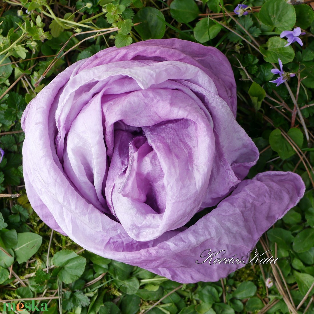 PONGE SELYEMKENDŐ - batikolt hernyóselyem pille kendő / levendula ombre - ruha & divat - sál, sapka, kendő - kendő - Meska.hu