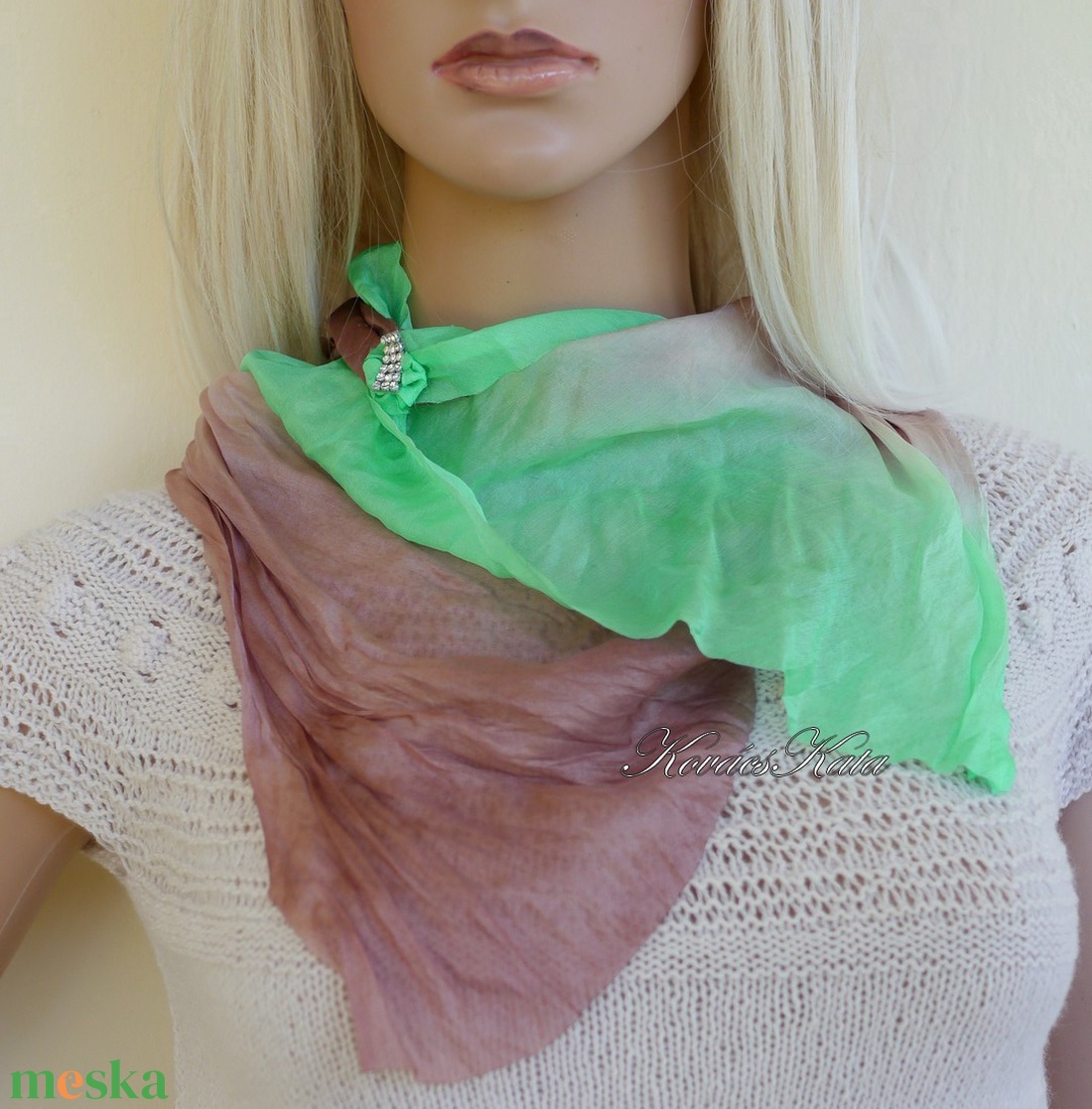 BOHO PONGE KENDŐ - batikolt 100% hernyóselyem ékszer-kendő / barna, zöld - ruha & divat - sál, sapka, kendő - kendő - Meska.hu