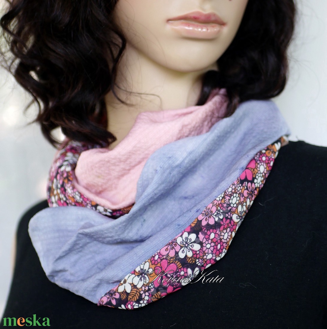 INFINITY - romantikus batikolt hernyóselyem körsál, csősál / mese - ruha & divat - sál, sapka, kendő - sál - Meska.hu