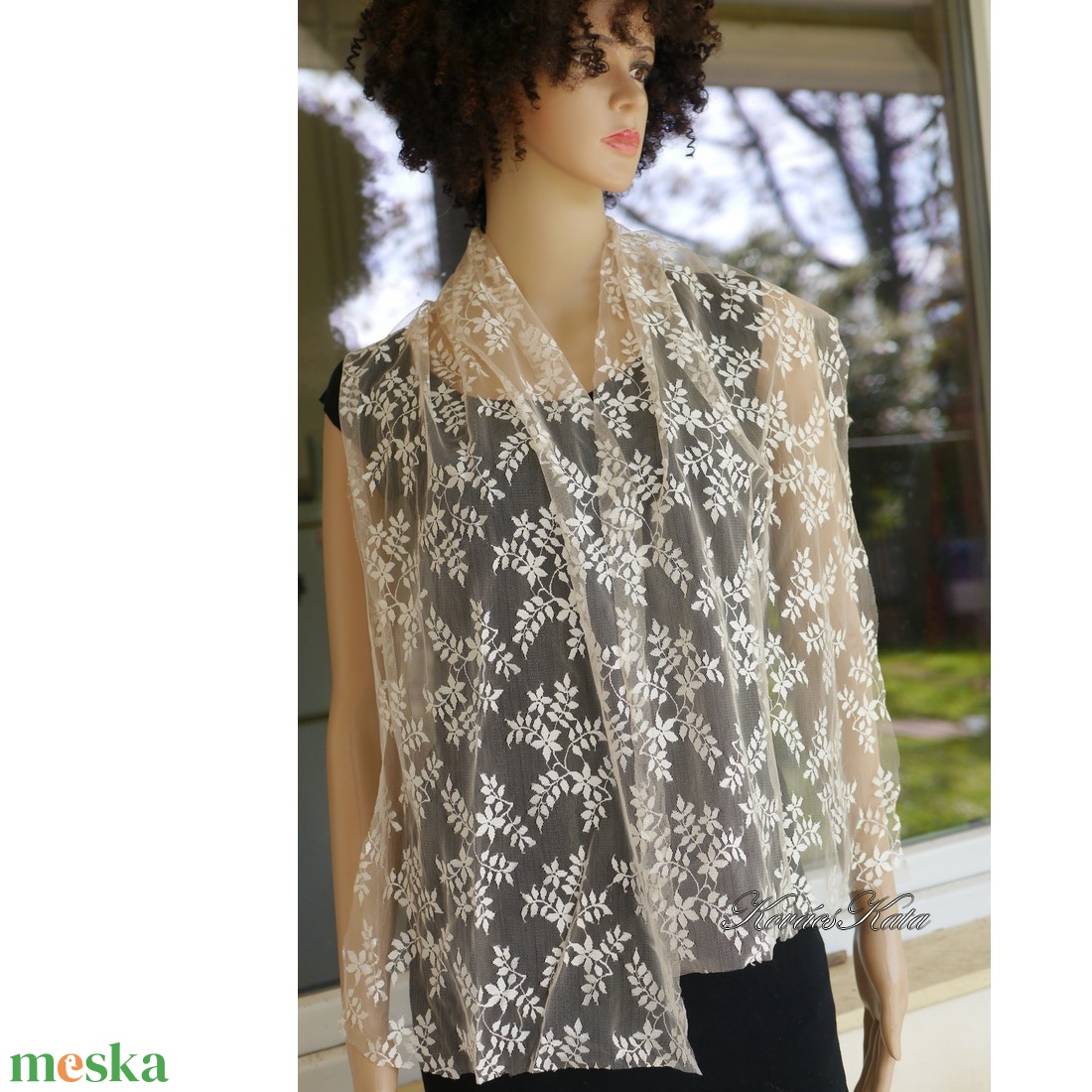 TÜLLCSIPKE SÁL - exkluzív vintage csipkesál / barack - ruha & divat - sál, sapka, kendő - sál - Meska.hu