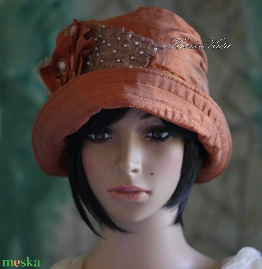 MARIE LUX - exkluzív hernyóselyem sanzsán santung cloche flapper kalap  / rost - ruha & divat - sál, sapka, kendő - kalap - Meska.hu