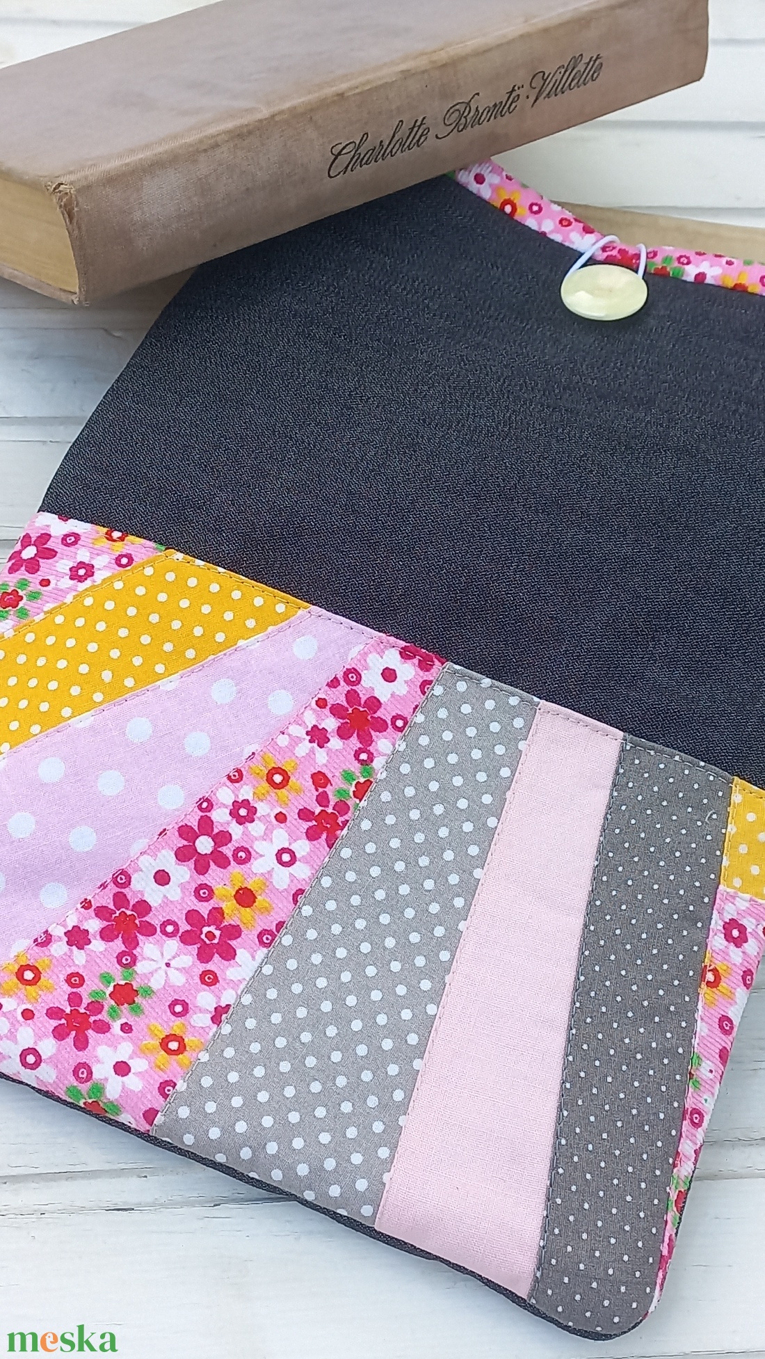 Patchwork betétes könyvtok/könyvtartó - könyv & zene - könyvtok - Meska.hu Patchwork betétes könyvtok/könyvtartó - könyv & zene - könyvtok - Meska.hu