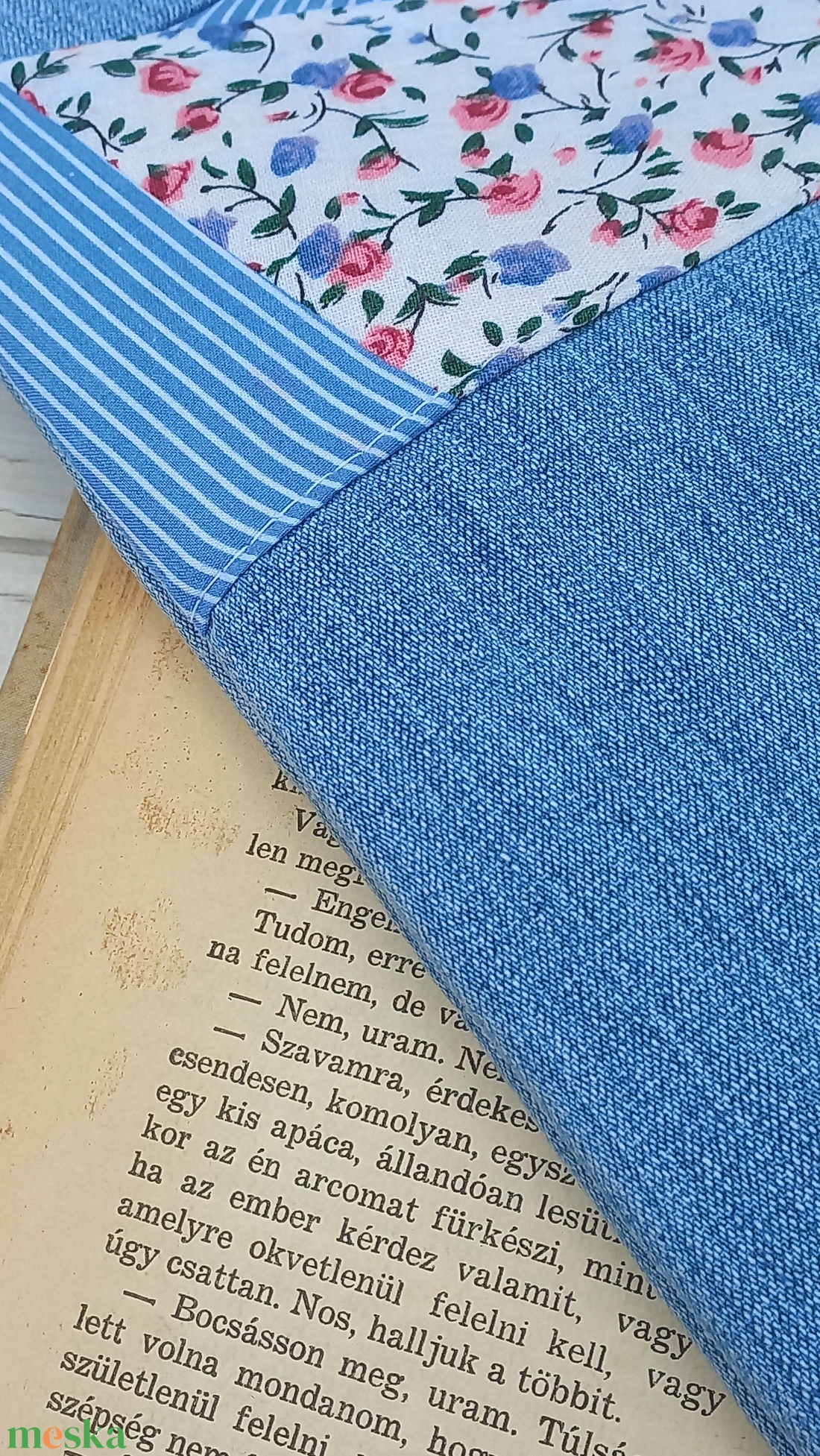 Rózsaszín patchwork betétes könyvtok/könyvtartó - könyv & zene - könyvtok - Meska.hu Rózsaszín patchwork betétes könyvtok/könyvtartó - könyv & zene - könyvtok - Meska.hu
