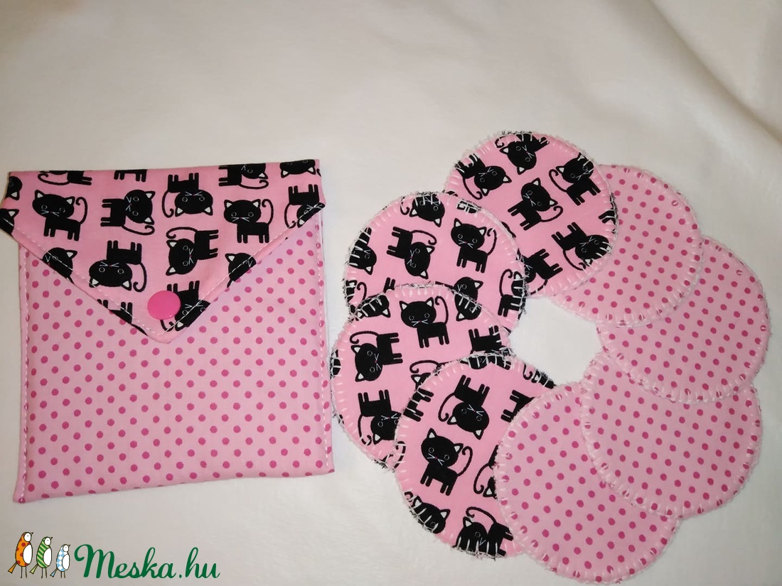 Fekete cicás-pink pöttyös arctisztító korong 8db+neszesszer - szépségápolás - arcápolás - arctisztító korong - Meska.hu Fekete cicás-pink pöttyös arctisztító korong 8db+neszesszer - szépségápolás - arcápolás - arctisztító korong - Meska.hu
