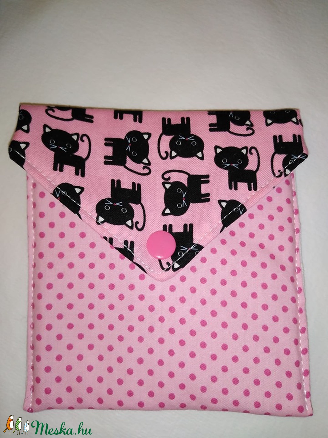 Fekete cicás-pink pöttyös arctisztító korong 8db+neszesszer - szépségápolás - arcápolás - arctisztító korong - Meska.hu Fekete cicás-pink pöttyös arctisztító korong 8db+neszesszer - szépségápolás - arcápolás - arctisztító korong - Meska.hu