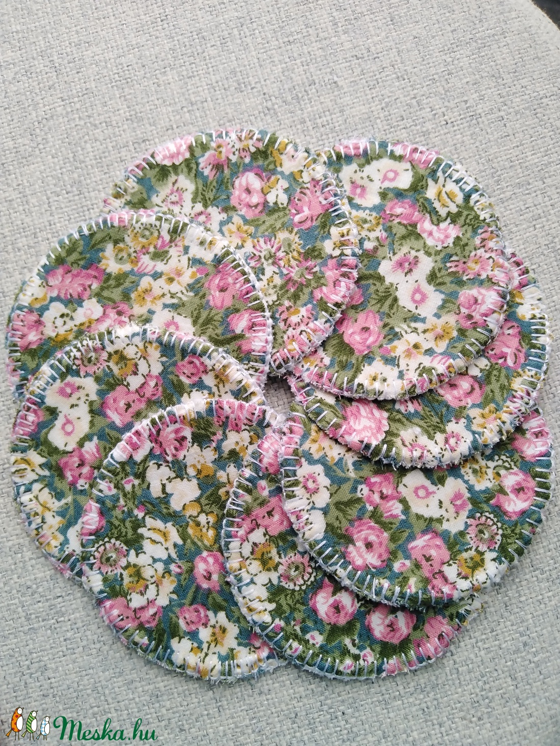 Virágos arctisztító korongok 8 db+neszesszer  - szépségápolás - arcápolás - arctisztító korong - Meska.hu