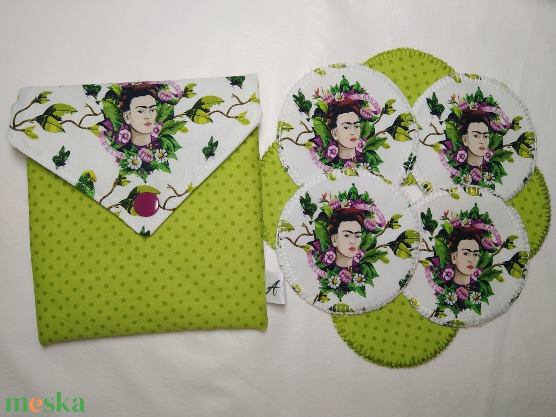 FRIDA KAHLO-arctisztító korong csomag 8db+neszesszer - szépségápolás - arcápolás - arctisztító korong - Meska.hu FRIDA KAHLO-arctisztító korong csomag 8db+neszesszer - szépségápolás - arcápolás - arctisztító korong - Meska.hu