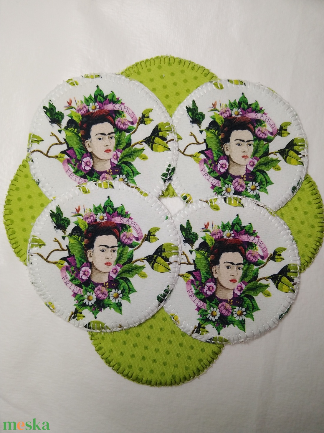 FRIDA KAHLO-arctisztító korong csomag 8db+neszesszer - szépségápolás - arcápolás - arctisztító korong - Meska.hu FRIDA KAHLO-arctisztító korong csomag 8db+neszesszer - szépségápolás - arcápolás - arctisztító korong - Meska.hu