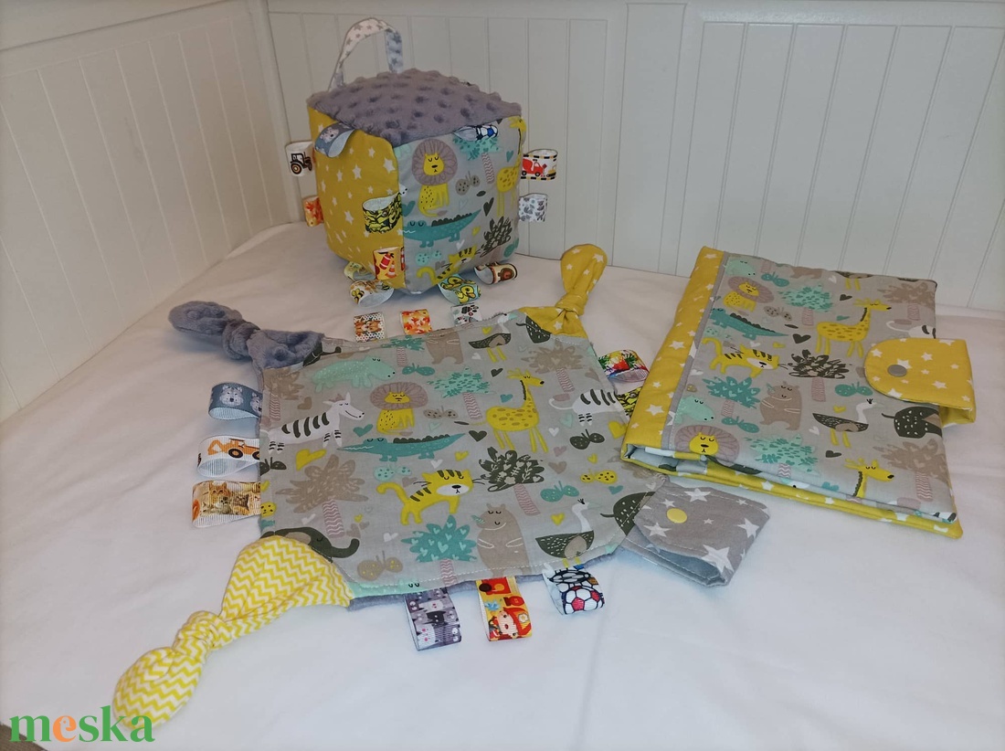 Afrikai állatos-Szürke-sárga babköszöntő szett 3 részes - játék & sport - babalátogató ajándékcsomag - Meska.hu