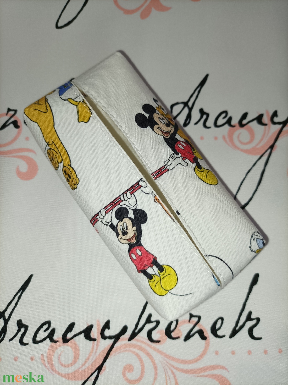 Mickey egér és barátai-bélelt papírzsebkendő tartó - táska & tok - pénztárca & más tok - zsebkendőtartó tok - Meska.hu Mickey egér és barátai-bélelt papírzsebkendő tartó - táska & tok - pénztárca & más tok - zsebkendőtartó tok - Meska.hu