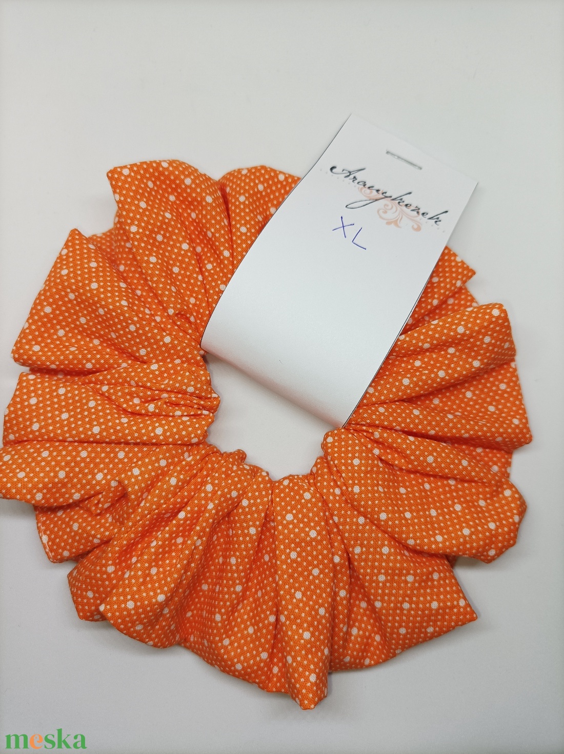 XL+ Narancssárga színű- scrunchie-textil hajgumi - ruha & divat - hajdísz & hajcsat - hajgumi - Meska.hu XL+ Narancssárga színű- scrunchie-textil hajgumi - ruha & divat - hajdísz & hajcsat - hajgumi - Meska.hu