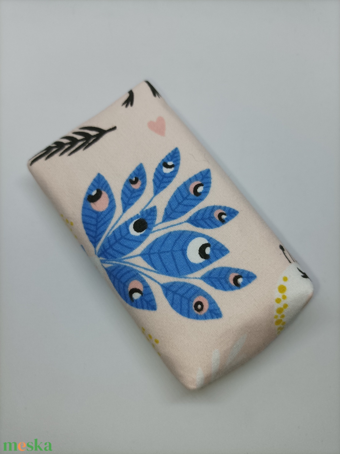 Pávás-bélelt papírzsebkendő tartó - táska & tok - pénztárca & más tok - zsebkendőtartó tok - Meska.hu