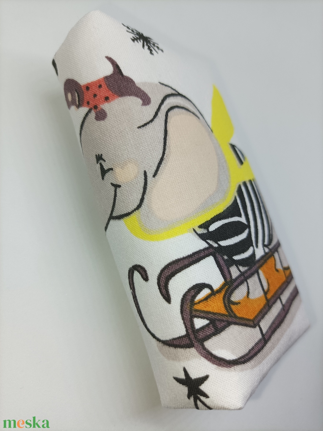 Szánkózó Tacskó és Elefánt-bélelt papírzsebkendő tartó - táska & tok - pénztárca & más tok - zsebkendőtartó tok - Meska.hu