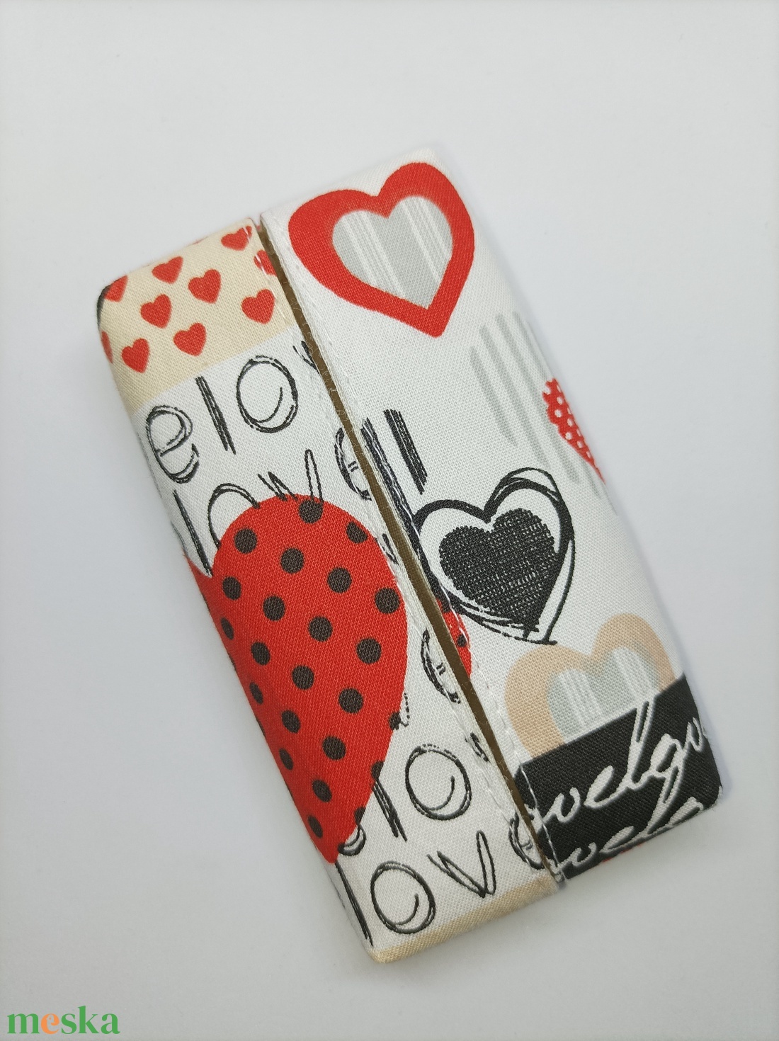 Love feliratos szívecskés-bélelt papírzsebkendő tartó - táska & tok - pénztárca & más tok - zsebkendőtartó tok - Meska.hu Love feliratos szívecskés-bélelt papírzsebkendő tartó - táska & tok - pénztárca & más tok - zsebkendőtartó tok - Meska.hu