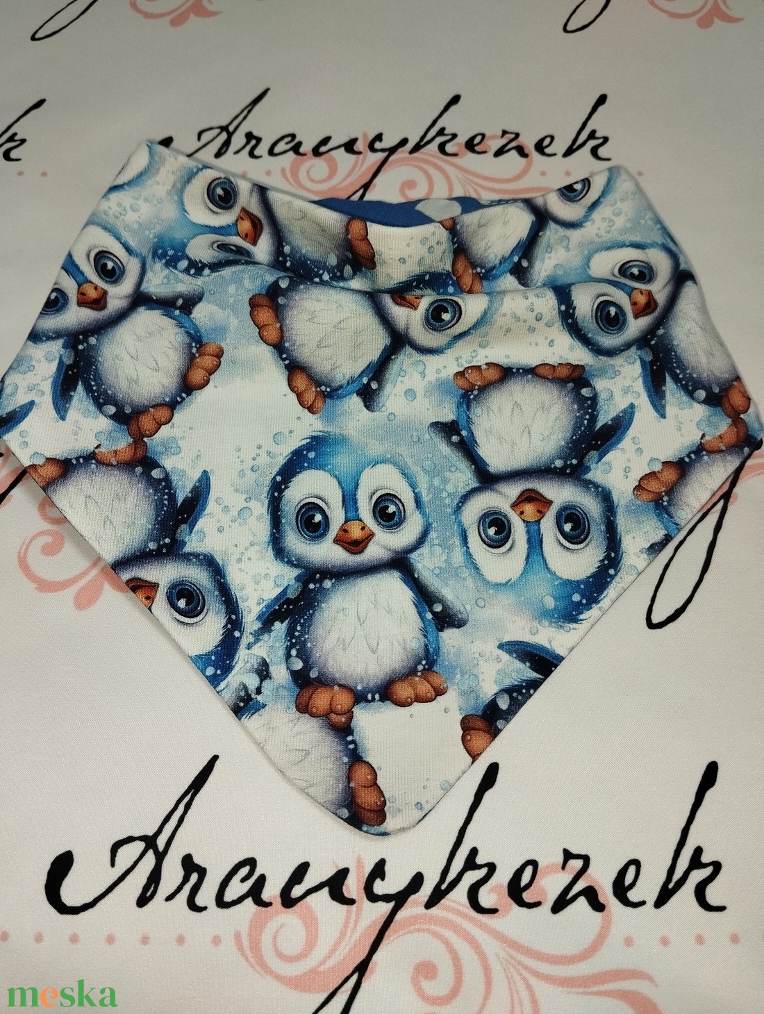 Pingvin mintás nyálkendő - ruha & divat - babaruha & gyerekruha - előke & nyálkendő - Meska.hu Pingvin mintás nyálkendő - ruha & divat - babaruha & gyerekruha - előke & nyálkendő - Meska.hu