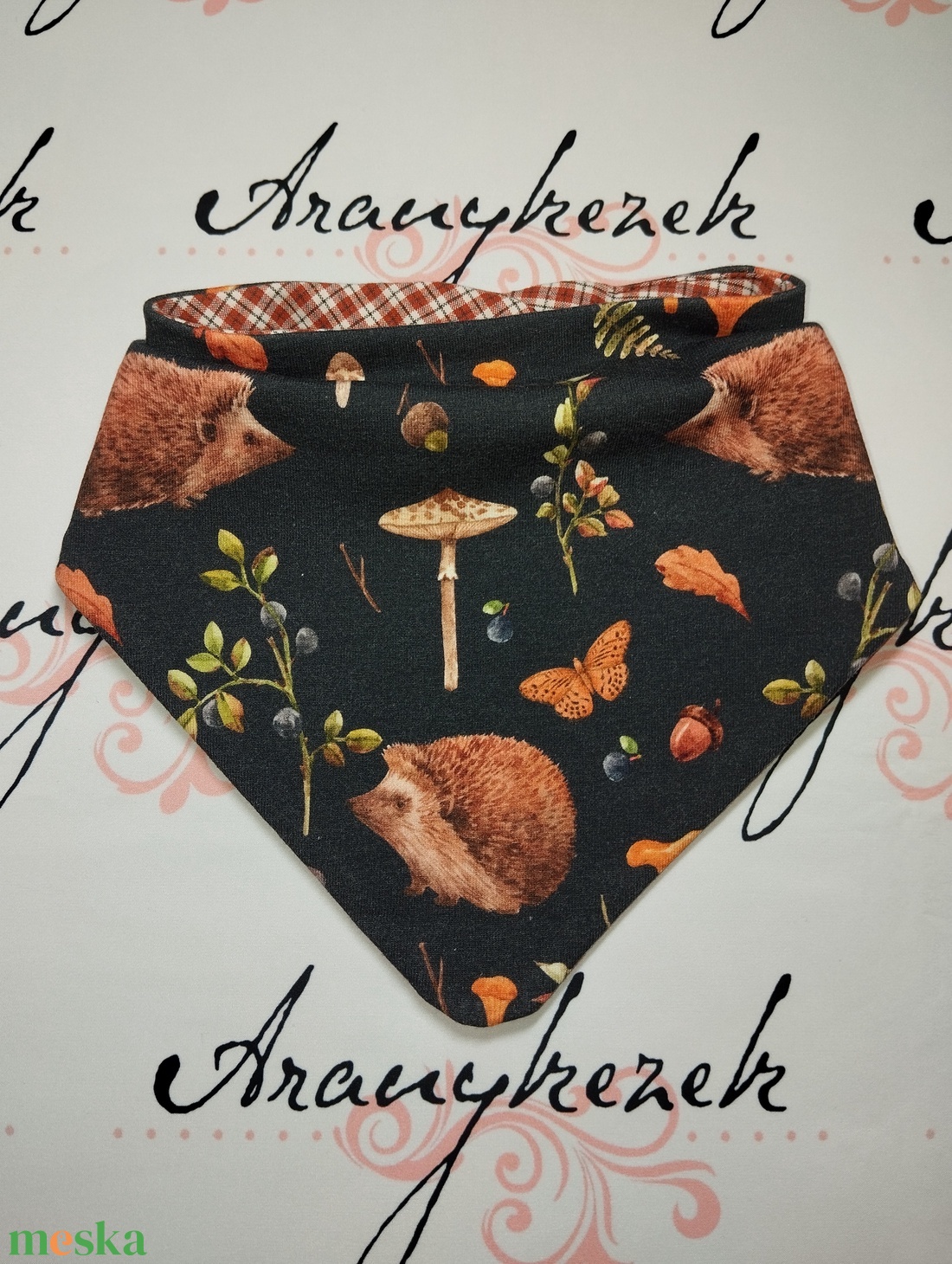 Nyálkendő-Süni mintával - ruha & divat - babaruha & gyerekruha - előke & nyálkendő - Meska.hu Nyálkendő-Süni mintával - ruha & divat - babaruha & gyerekruha - előke & nyálkendő - Meska.hu