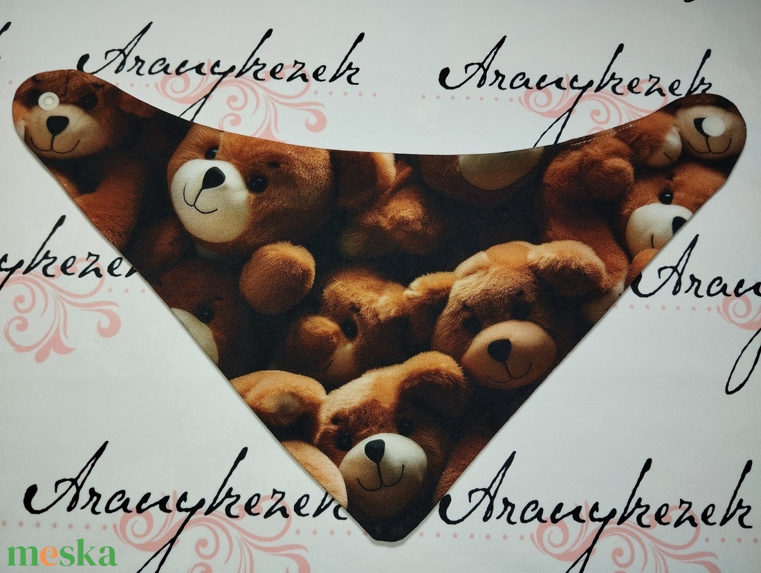Nyálkendő-Mackó mintával - ruha & divat - babaruha & gyerekruha - előke & nyálkendő - Meska.hu Nyálkendő-Mackó mintával - ruha & divat - babaruha & gyerekruha - előke & nyálkendő - Meska.hu