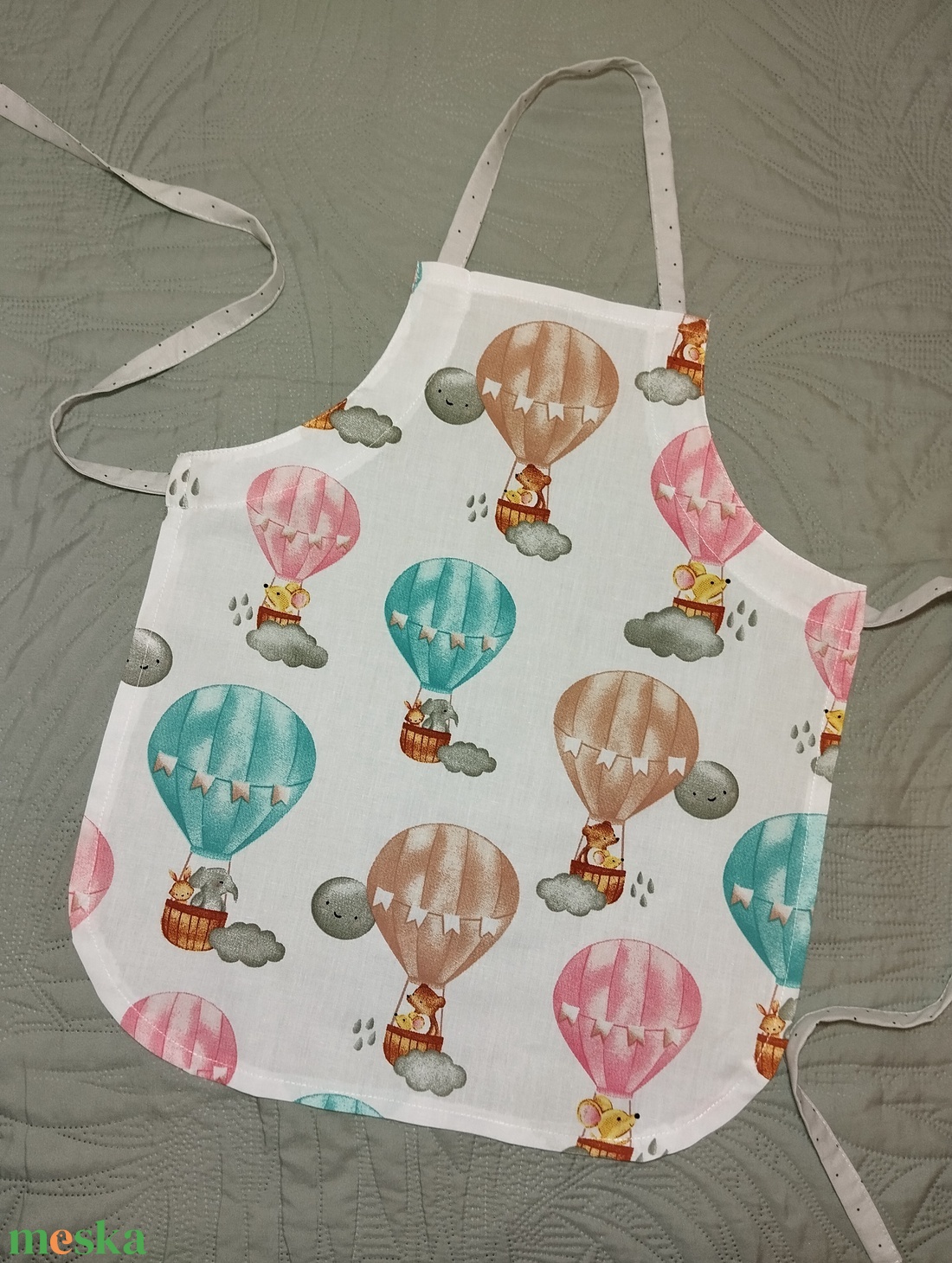 Kötény ovisoknak-hőlégballonos - otthon & életmód - konyhafelszerelés, tálalás - konyhai textil - kötény - Meska.hu Kötény ovisoknak-hőlégballonos - otthon & életmód - konyhafelszerelés, tálalás - konyhai textil - kötény - Meska.hu