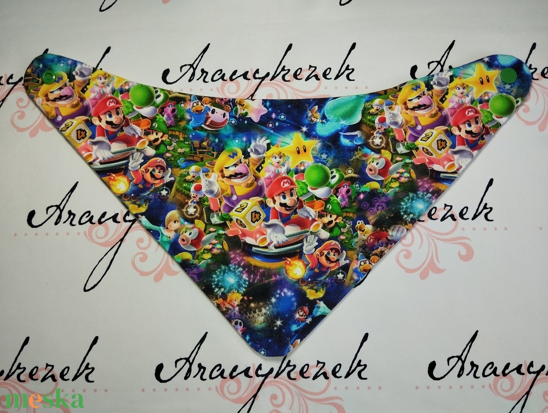 Super Mario-Nyálkendő - ruha & divat - babaruha & gyerekruha - előke & nyálkendő - Meska.hu