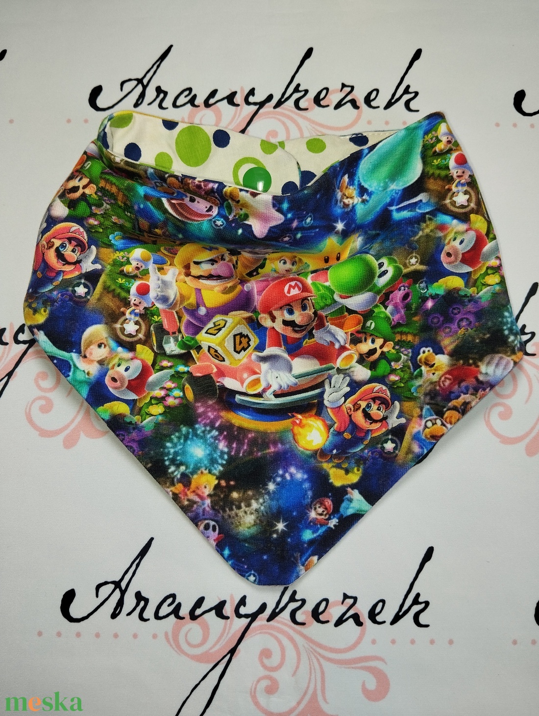 Super Mario-Nyálkendő - ruha & divat - babaruha & gyerekruha - előke & nyálkendő - Meska.hu