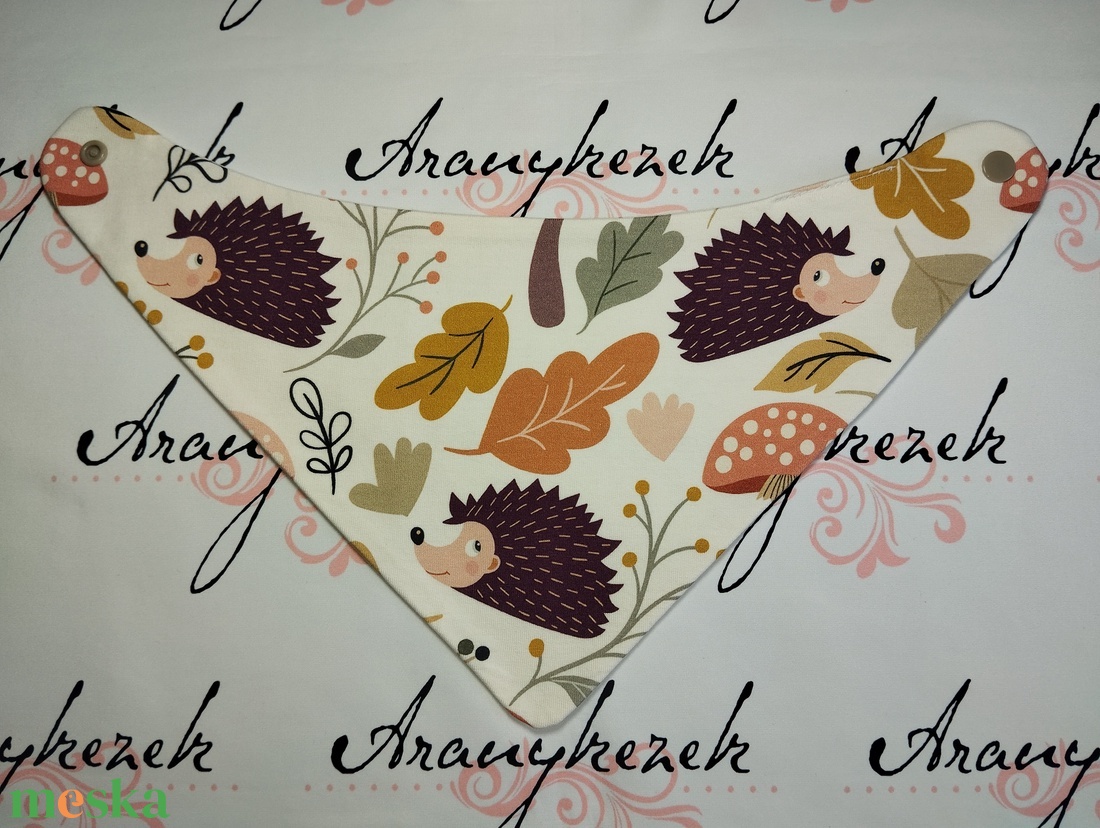 Sünis-Nyálkendő - ruha & divat - babaruha & gyerekruha - előke & nyálkendő - Meska.hu Sünis-Nyálkendő - ruha & divat - babaruha & gyerekruha - előke & nyálkendő - Meska.hu