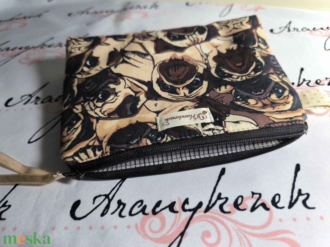 Mopszok -neszesszer L méretben  - táska & tok - neszesszer - Meska.hu