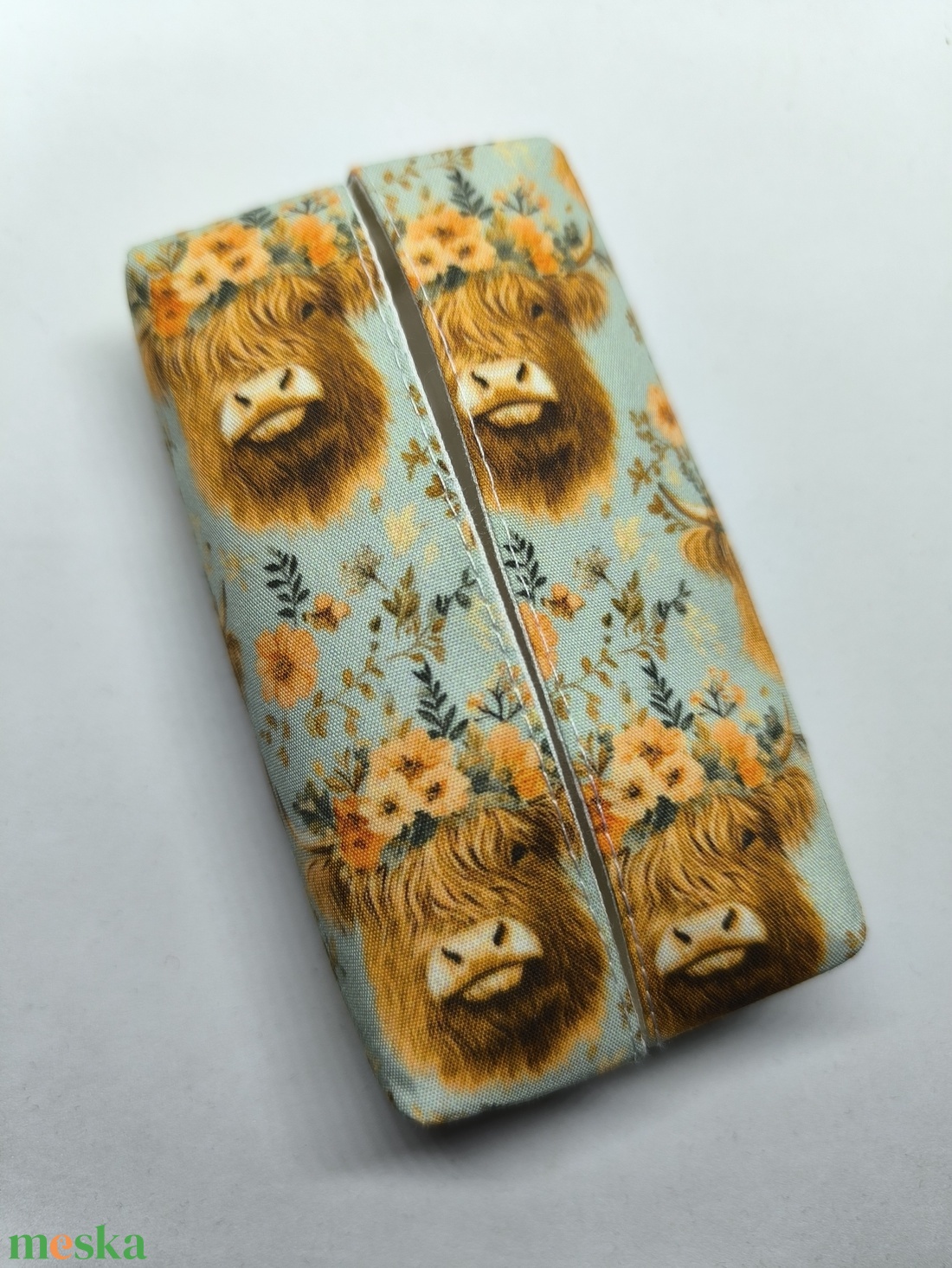 Skót-felföldi marha mintás mentazöld alapon-bélelt papírzsebkendő tartó - táska & tok - pénztárca & más tok - zsebkendőtartó tok - Meska.hu Skót-felföldi marha mintás mentazöld alapon-bélelt papírzsebkendő tartó - táska & tok - pénztárca & más tok - zsebkendőtartó tok - Meska.hu