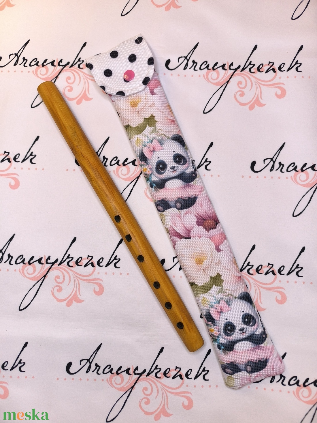 Panda kislány vízlepergetős vászonból-furulyatok   - könyv & zene - hangszer & hangszertok - Meska.hu