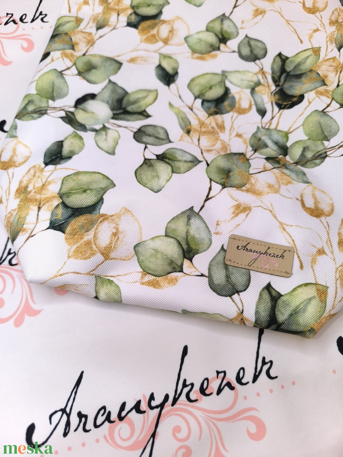 Eukaliptuszos-Vízálló uzsonnás tasak kézben vihető-PUL béléssel-Vállon is viheted egy megvásárolható pánttal - táska & tok - uzsonna- & ebéd tartó - ebéd tasak, doboz - Meska.hu