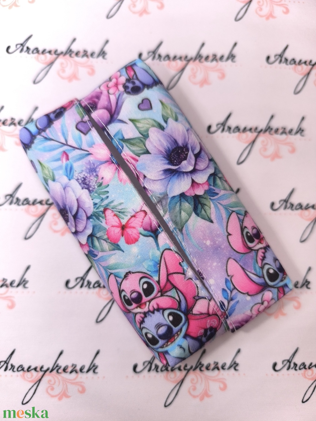 Lilo és Stitch-bélelt papírzsebkendő tartó - táska & tok - pénztárca & más tok - zsebkendőtartó tok - Meska.hu