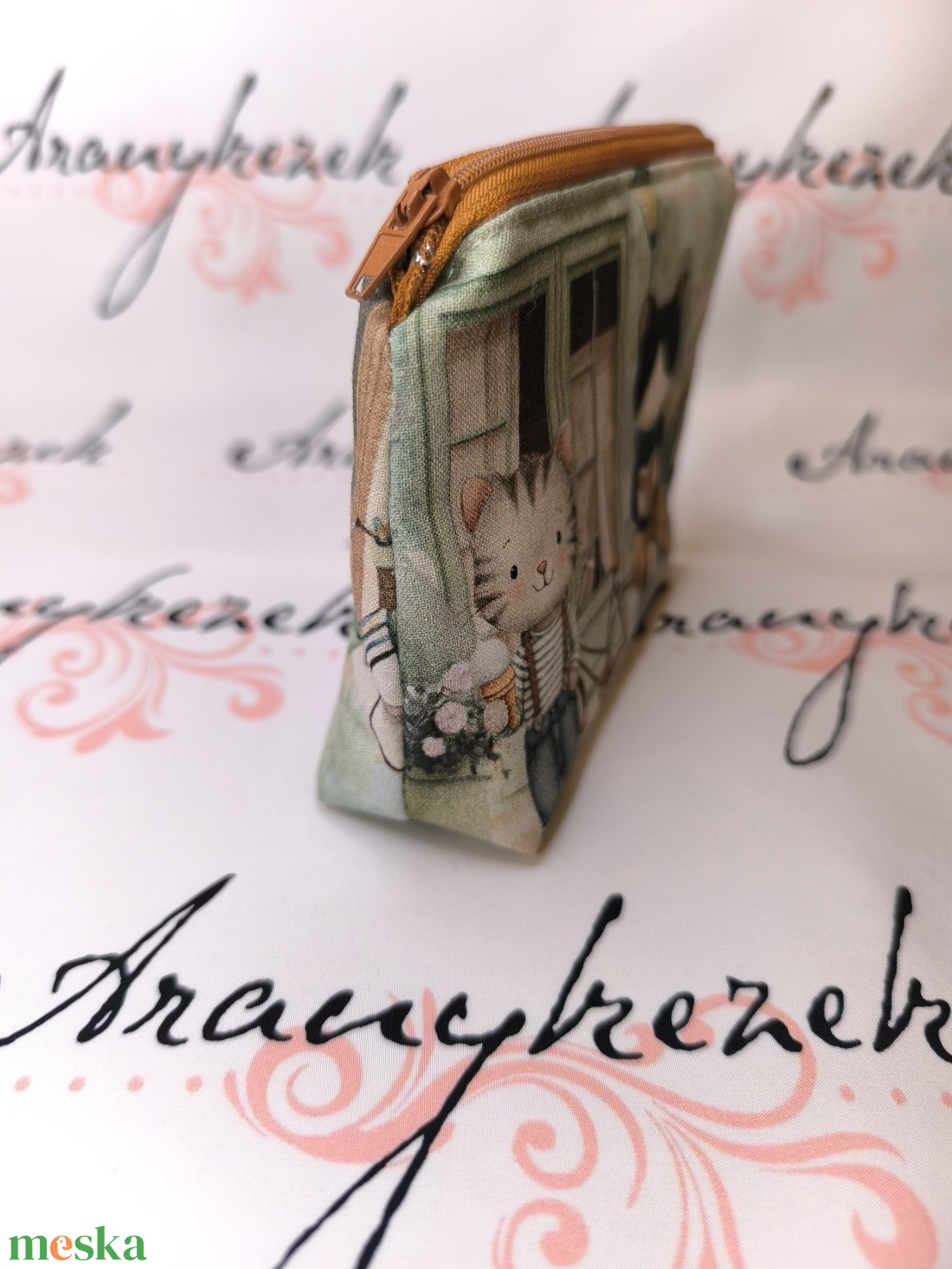 Cicák a kerítésnél mintás neszesszer S méretben  - táska & tok - neszesszer - Meska.hu