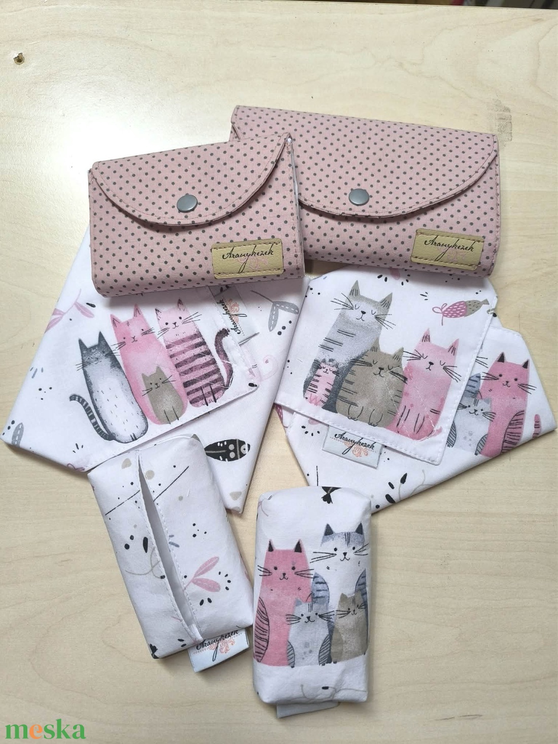 Anya-Lánya vászon szatyor cicás mintával . Összecsomagolható pénztárca formára. - táska & tok - bevásárlás & shopper táska - shopper, textiltáska, szatyor - Meska.hu