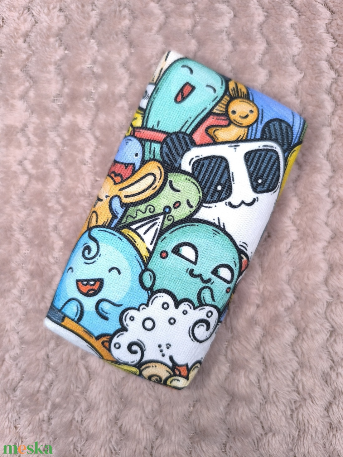 Kavalkád-bélelt papírzsebkendő tartó - táska & tok - pénztárca & más tok - zsebkendőtartó tok - Meska.hu