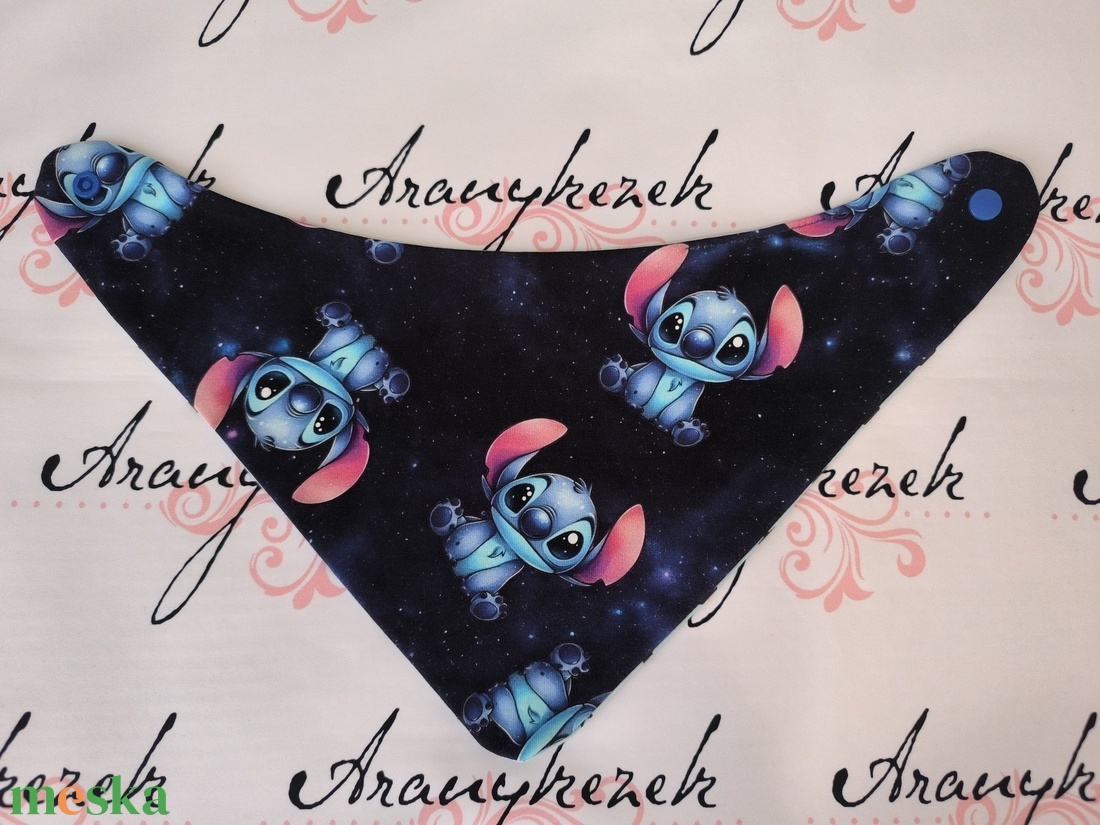 Nyálkendő-Stitch a csillagkutya - baba - mama - babaruházat - nyálkendő - Meska.hu