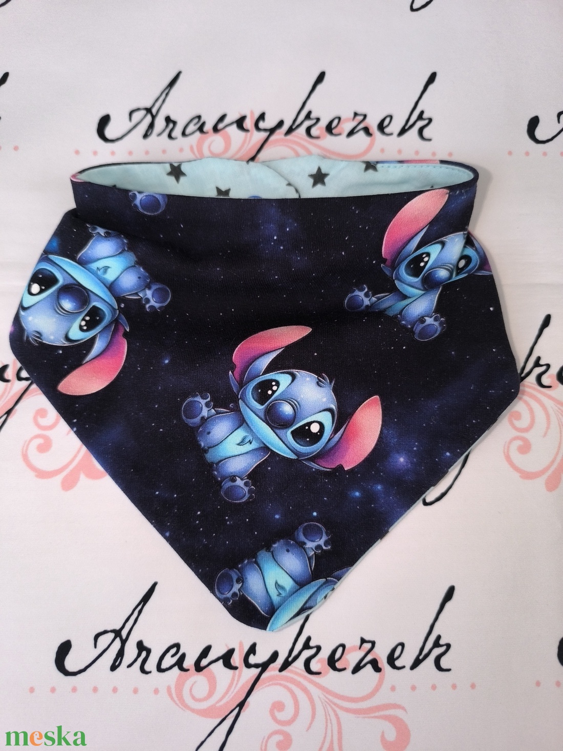Nyálkendő-Stitch a csillagkutya - baba - mama - babaruházat - nyálkendő - Meska.hu