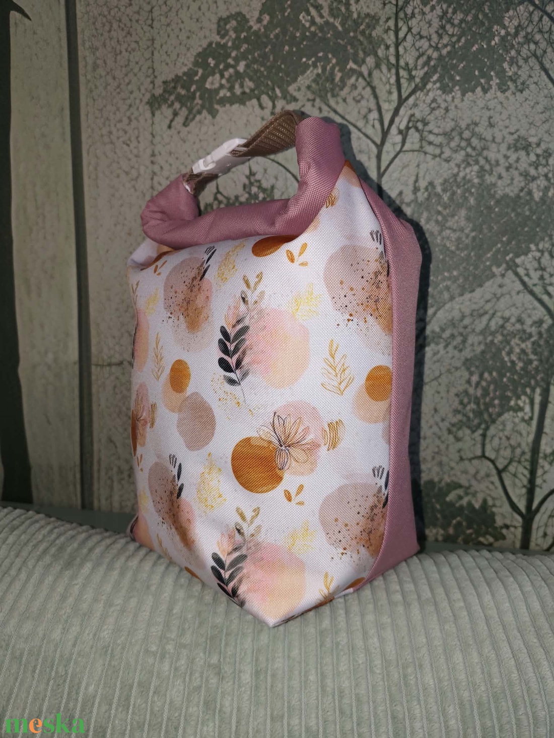 Pastel kör mintás-Vízálló uzsonnás tasak kézben vihető-PUL béléssel-Vállon is viheted egy megvásárolható pánttal - táska & tok - uzsonna- & ebéd tartó - ebéd tasak, doboz - Meska.hu