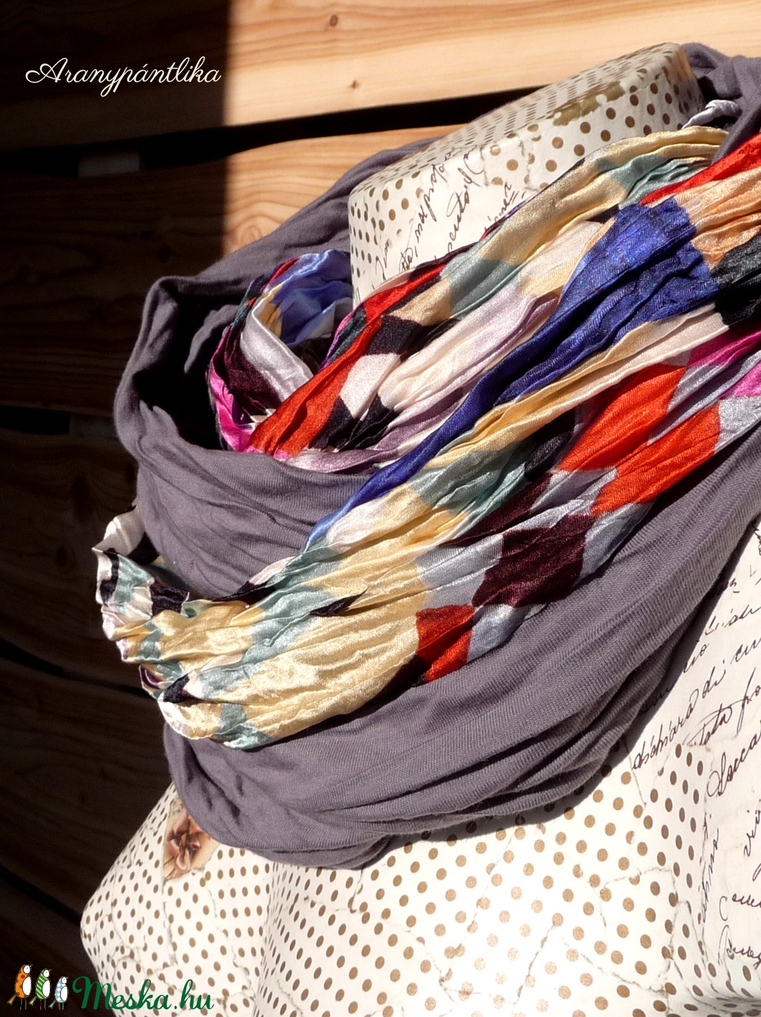 BOHÓCRUHA  gyűrt, tarka csősál (hernyóselyem-pamut) -  - Meska.hu