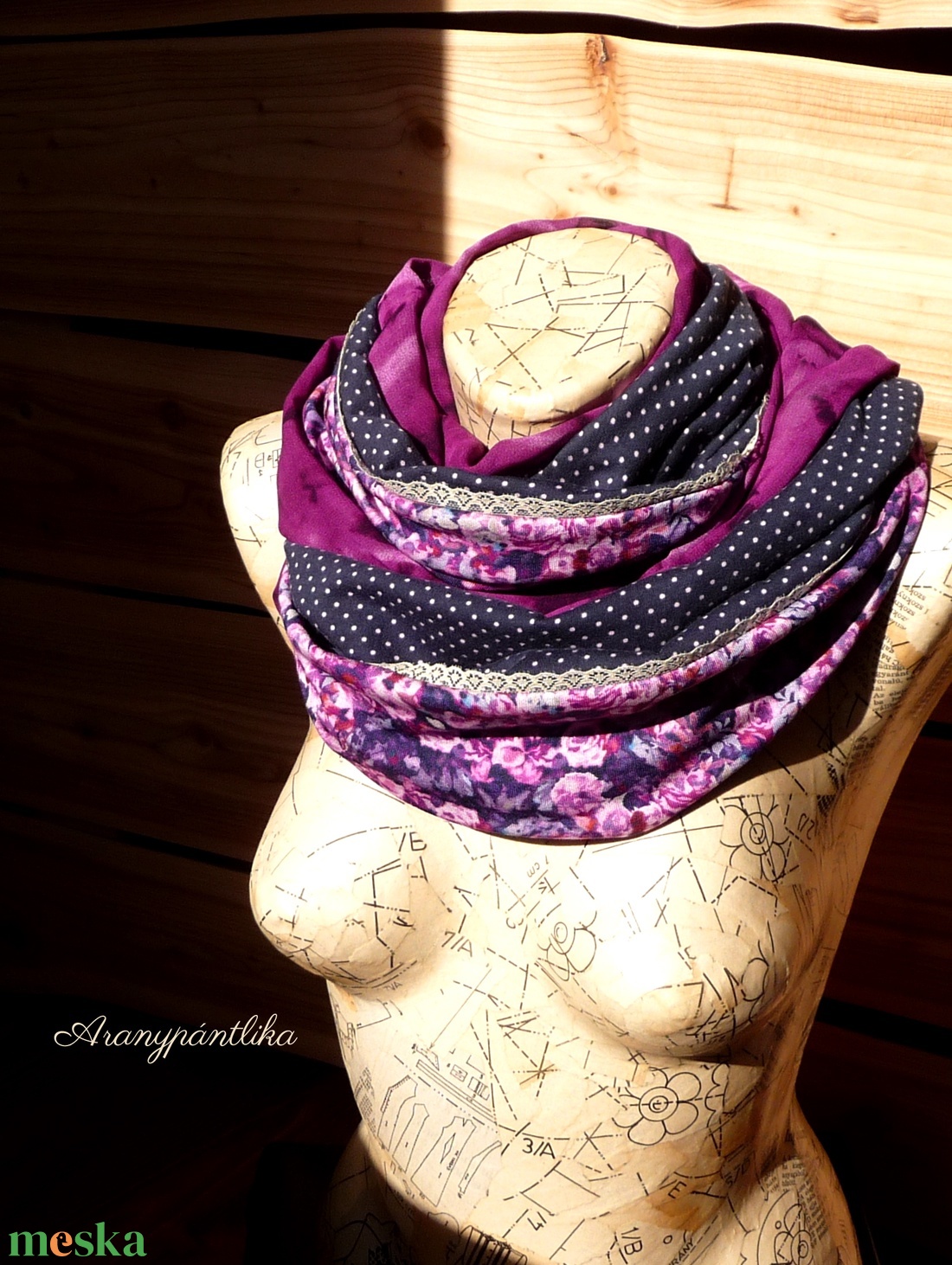 Pöttyös- virágos romantikus csősál csipkével (orgonalila-bíbor-sötétkék, vékonyabb) - ruha & divat - sál, sapka, kendő - sál - Meska.hu Pöttyös- virágos romantikus csősál csipkével (orgonalila-bíbor-sötétkék, vékonyabb) - ruha & divat - sál, sapka, kendő - sál - Meska.hu